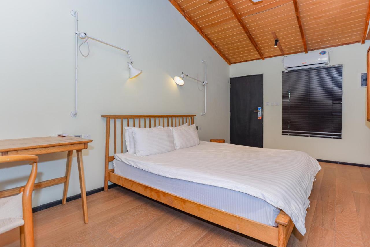 Tranquila Beach Hotel Rasdhoo Bagian luar foto