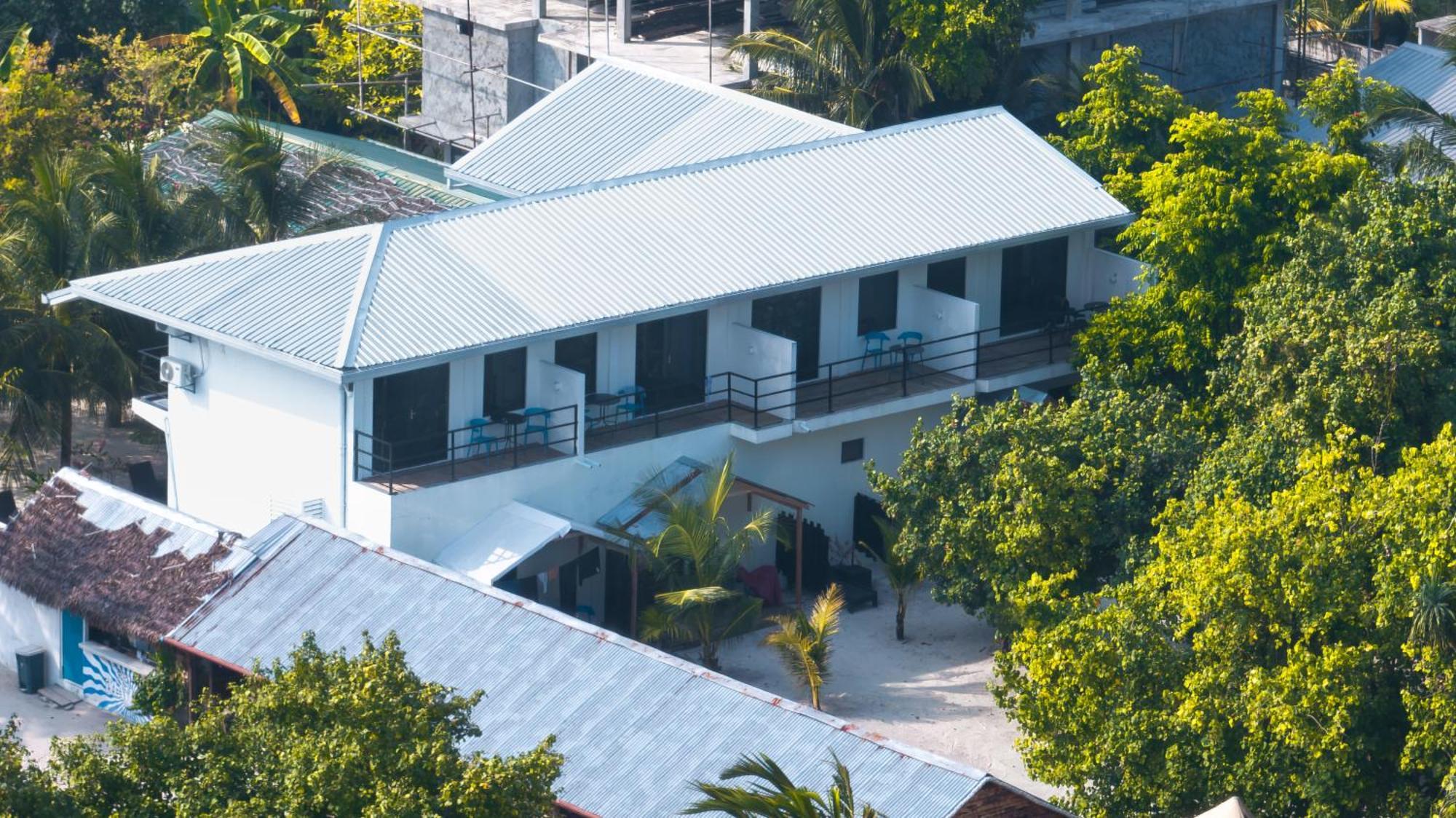 Tranquila Beach Hotel Rasdhoo Bagian luar foto