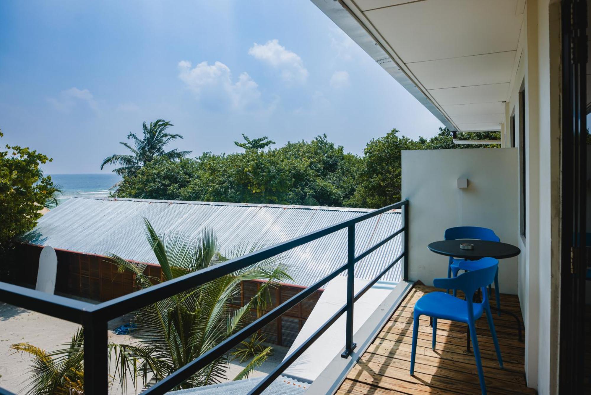 Tranquila Beach Hotel Rasdhoo Bagian luar foto