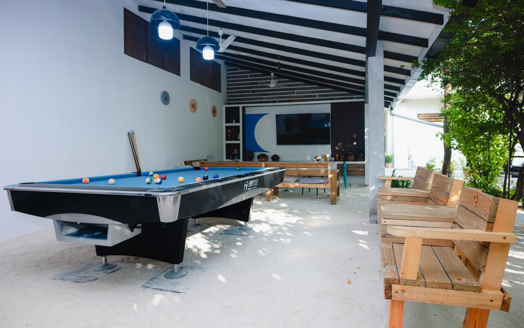 Tranquila Beach Hotel Rasdhoo Bagian luar foto